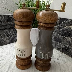 Modern Farmhouse Wooden Salt and Pepper Grinders